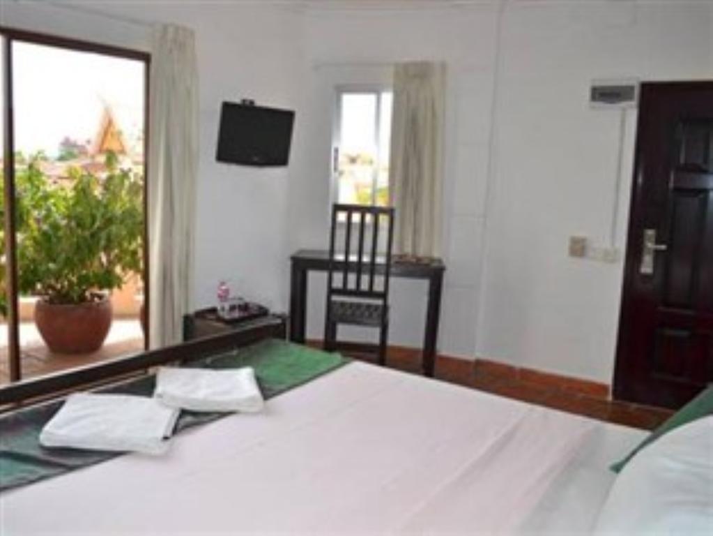 Cyclo Hotel-Bar-Restaurant Phnom Penh Dış mekan fotoğraf