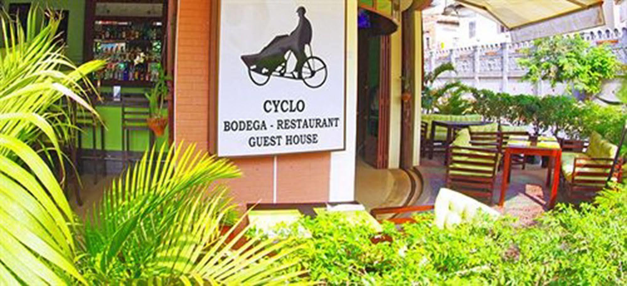 Cyclo Hotel-Bar-Restaurant Phnom Penh Dış mekan fotoğraf