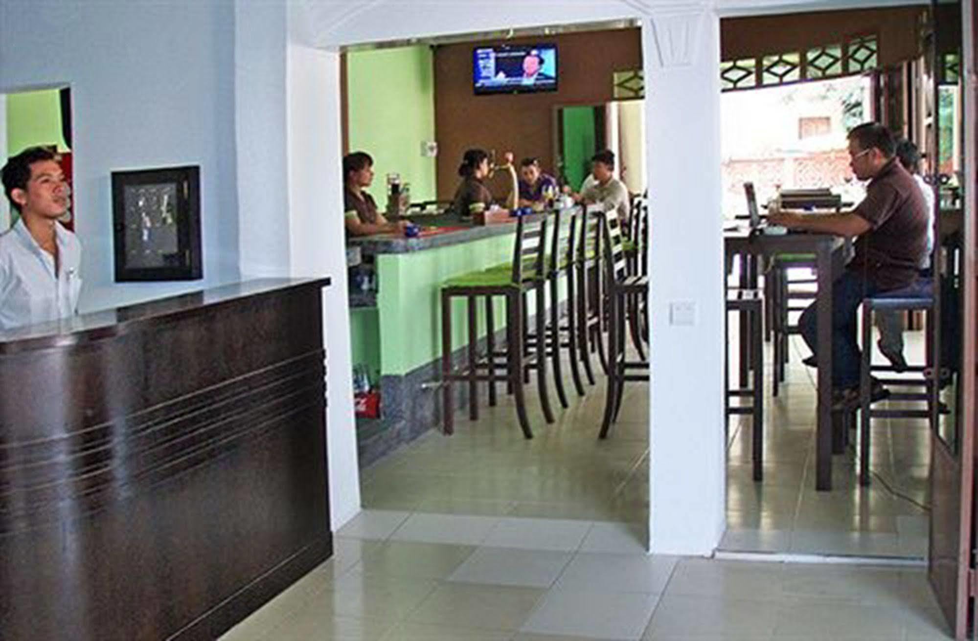Cyclo Hotel-Bar-Restaurant Phnom Penh Dış mekan fotoğraf
