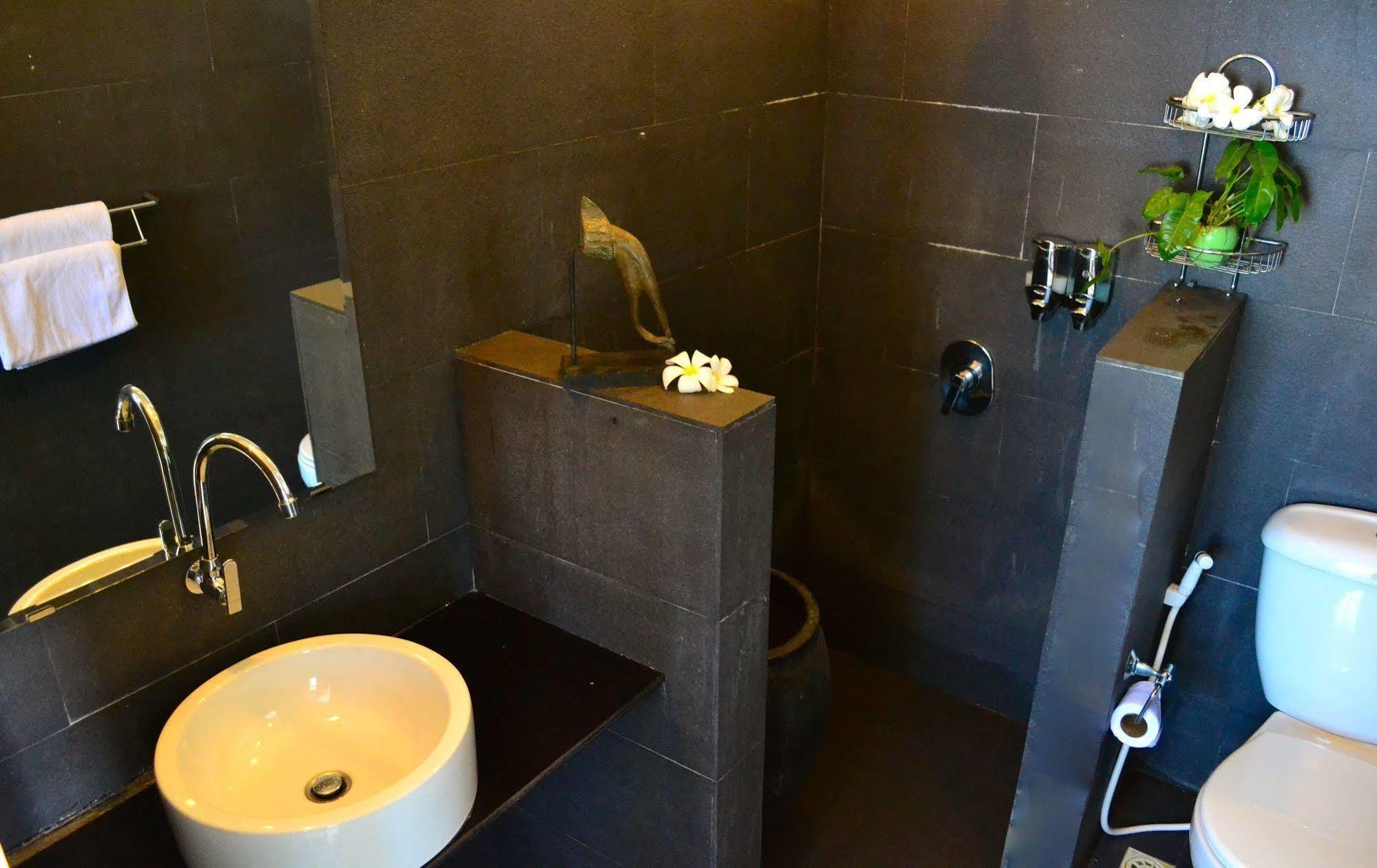 Cyclo Hotel-Bar-Restaurant Phnom Penh Dış mekan fotoğraf