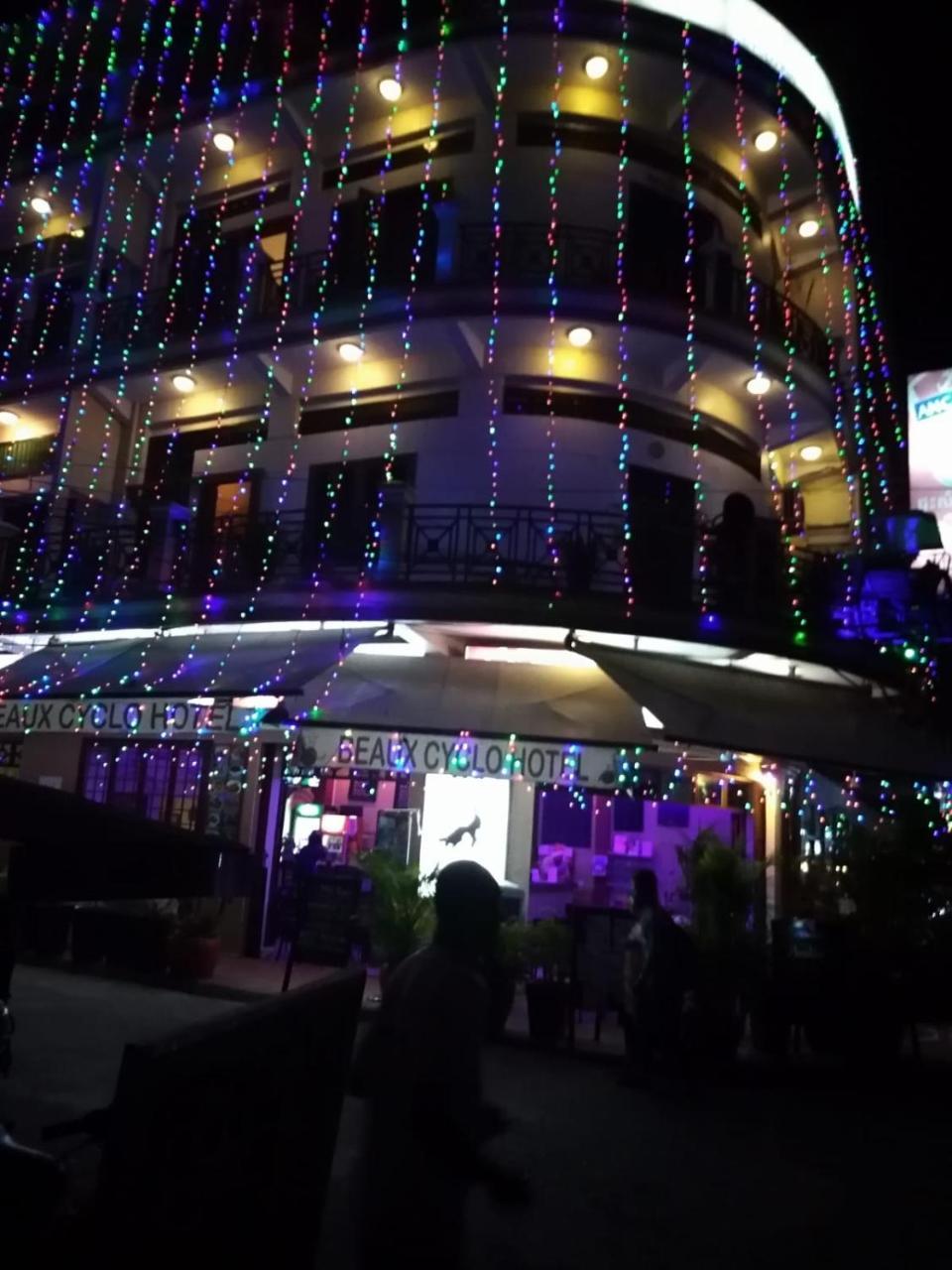 Cyclo Hotel-Bar-Restaurant Phnom Penh Dış mekan fotoğraf